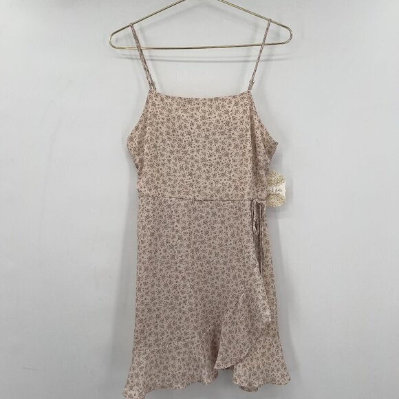 Altar'd State Women's Faux Wrapped Dress Taupe/Brown Size L NWT - Picture 1 of 9